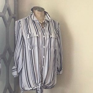 Jones New York M Stripe B/W Button Up